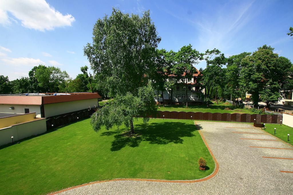 Hotel Palacyk Legnica Exterior foto